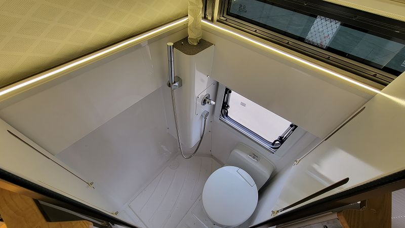 5 toilet of Star Boundless Versatility Off Road Motorhome002 5 toilet of Star Boundless Versatility Off Road Motorhome002